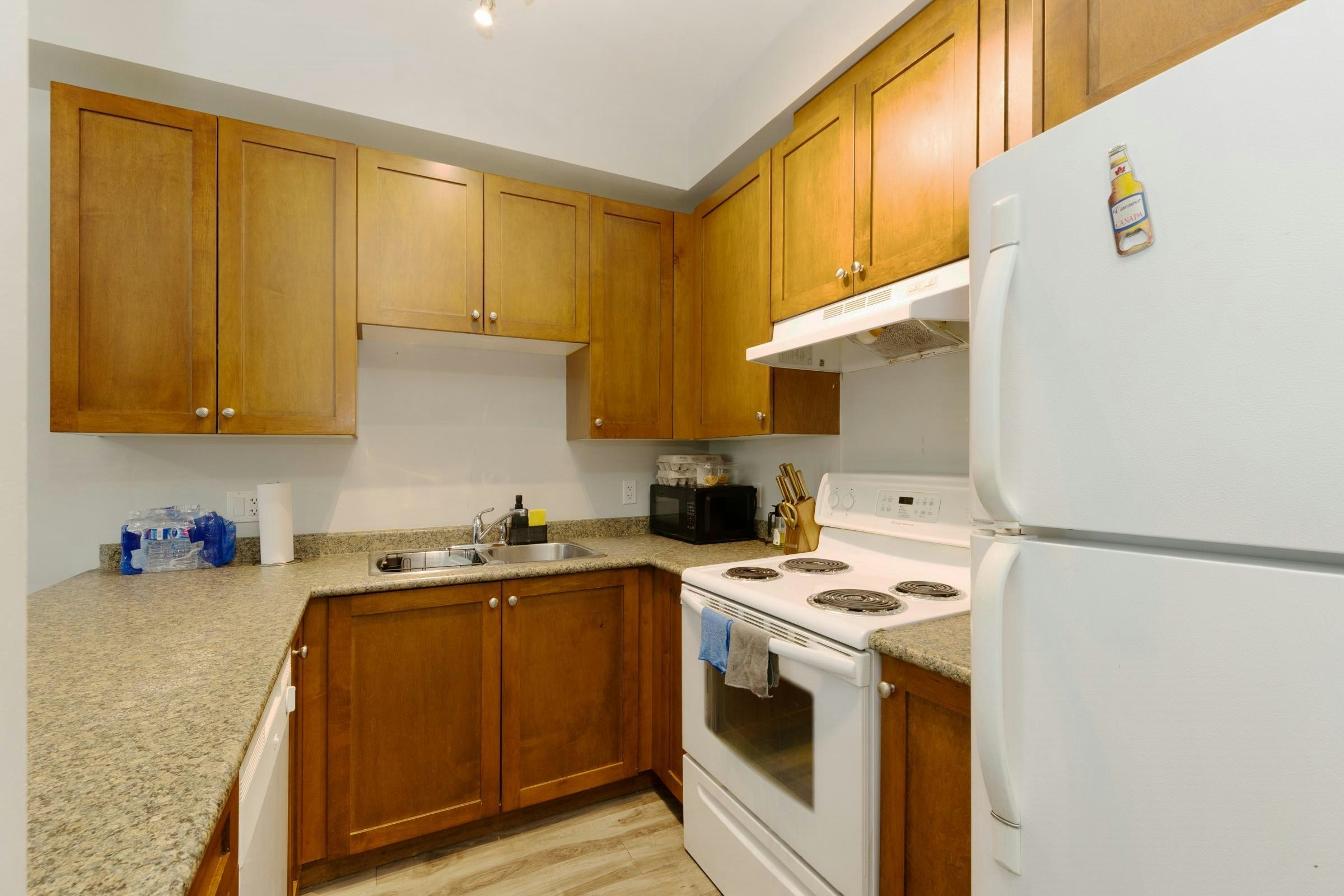 202-13277 108 Avenue - 5