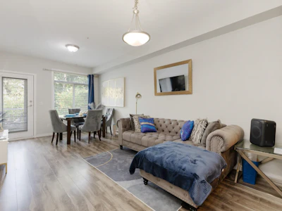 202-13277 108 Avenue - 3