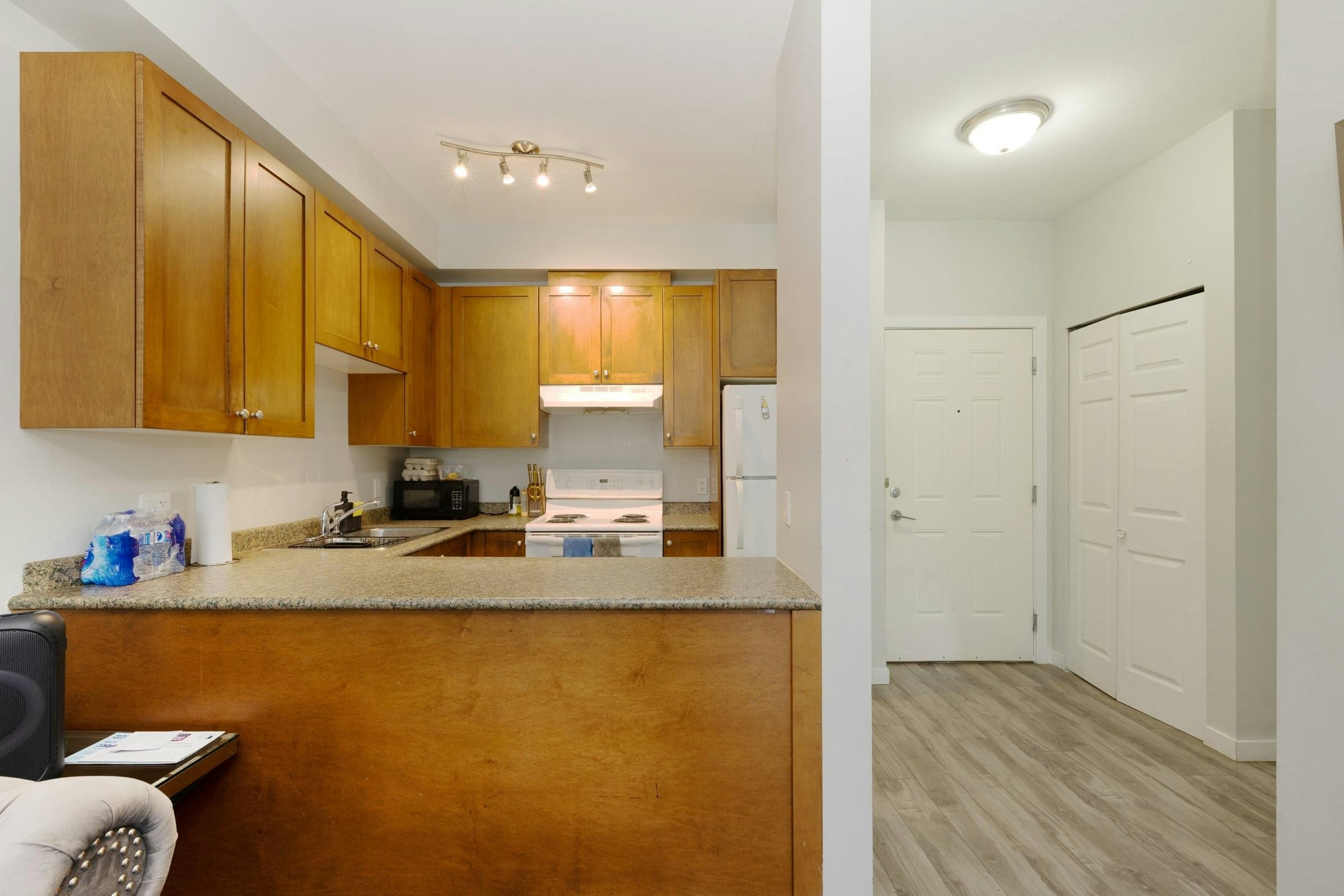 202-13277 108 Avenue, Surrey, BC, V3T 0A9 - 6