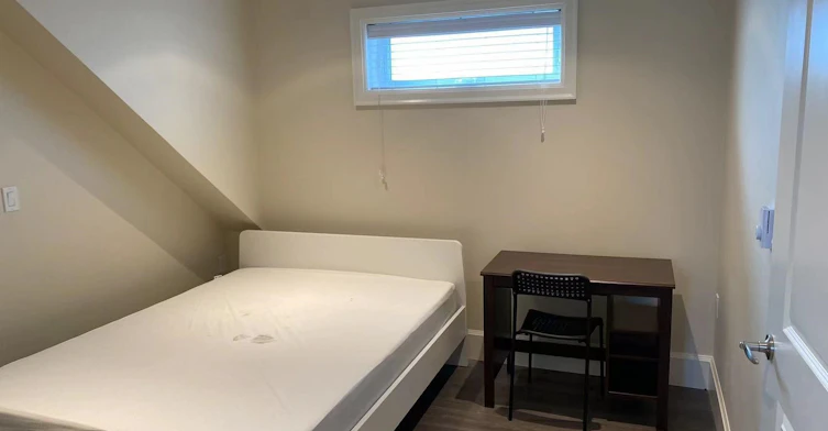 56 E 51st Avenue, Vancouver, BC, V5X 1B9 - 3