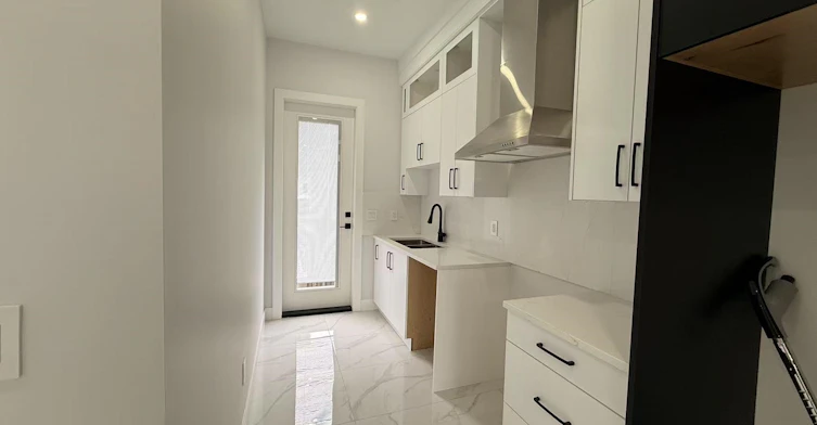 101-166xx 18a Avenue, Surrey, BC, V3Z 9X5 - 2