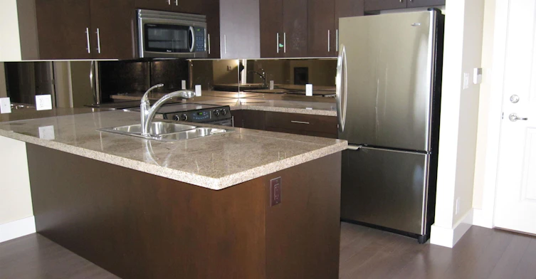 3FL-8400 Anderson Road, Richmond, BC, V6Y 1S6