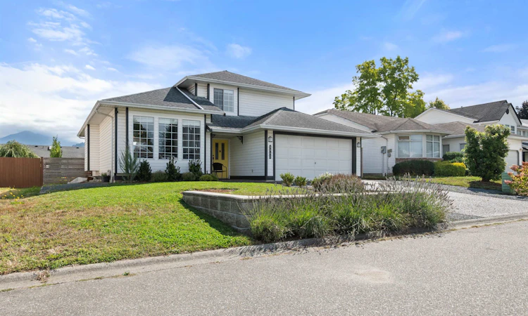 5892 Glendale Drive