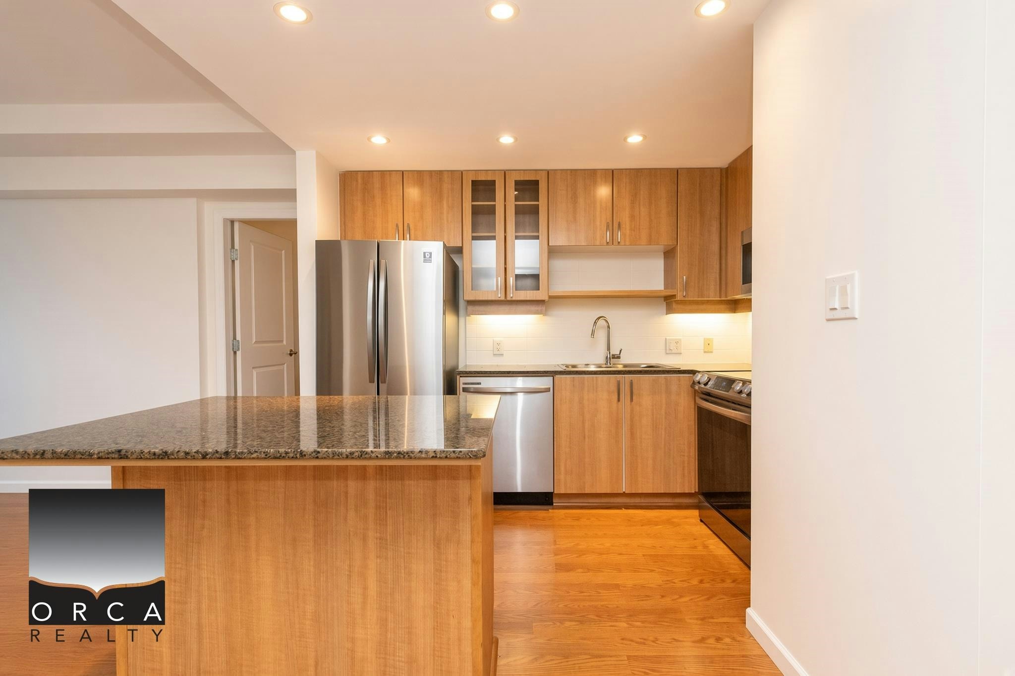 9232 University Crescent, Burnaby, BC, V5A 0C8 - 7