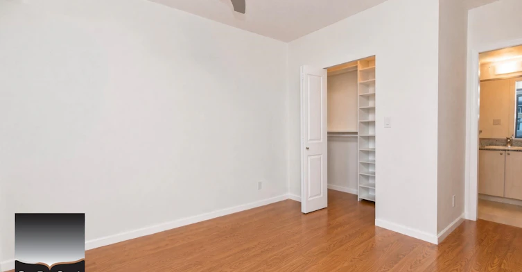 9232 University Crescent, Burnaby, BC, V5A 0C8 - 9
