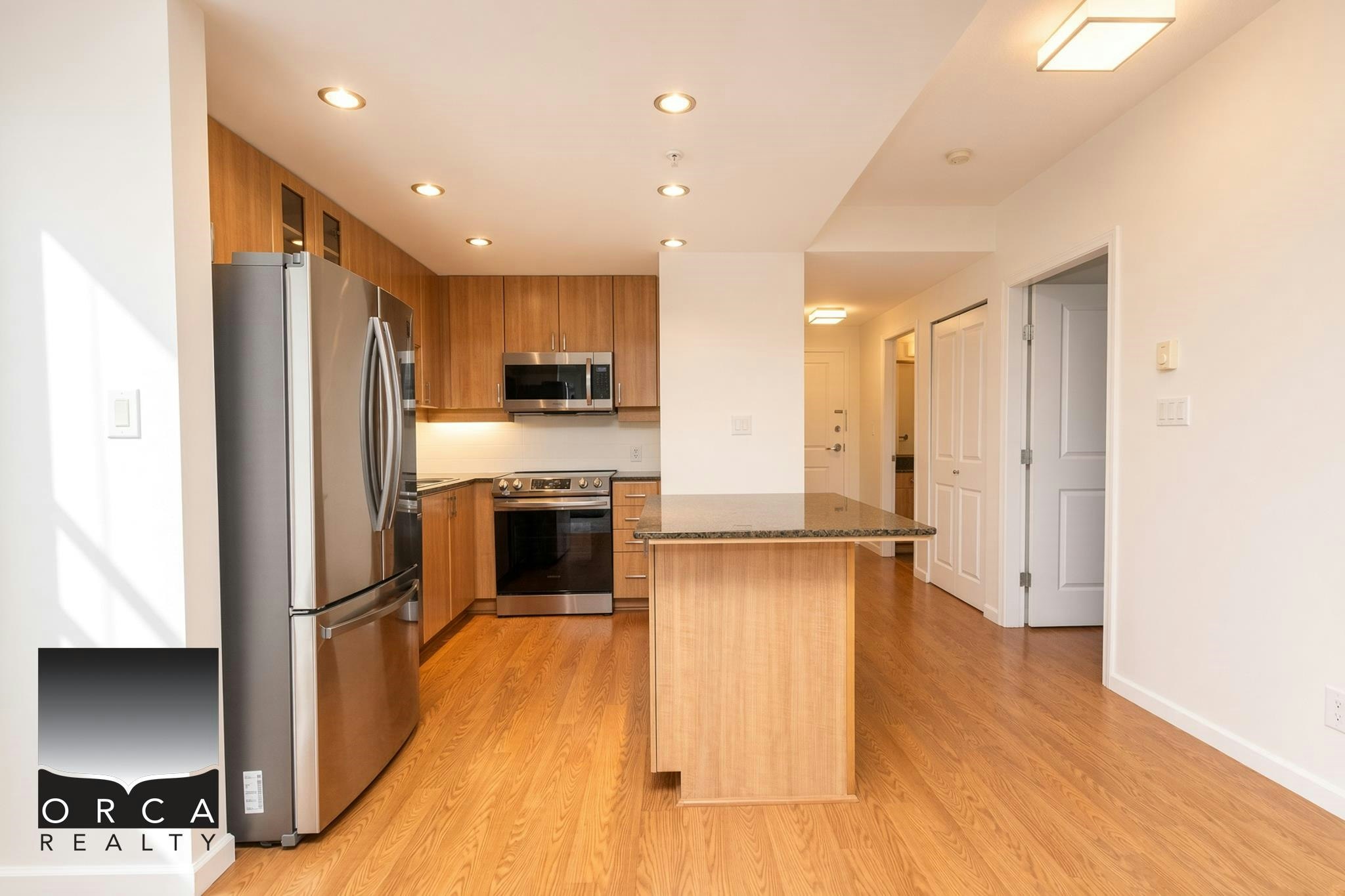 9232 University Crescent, Burnaby, BC, V5A 0C8 - 5