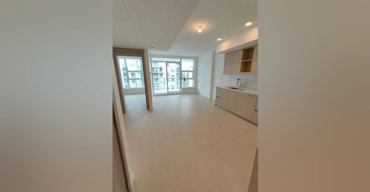 10XX-13778 100 Avenue, Surrey, BC, V3T 0V3 - 10