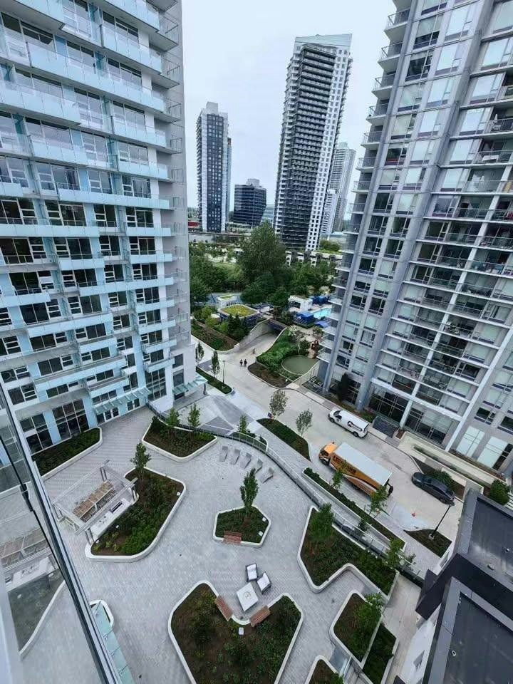 10XX-13778 100 Avenue, Surrey, BC, V3T 0V3 - 13