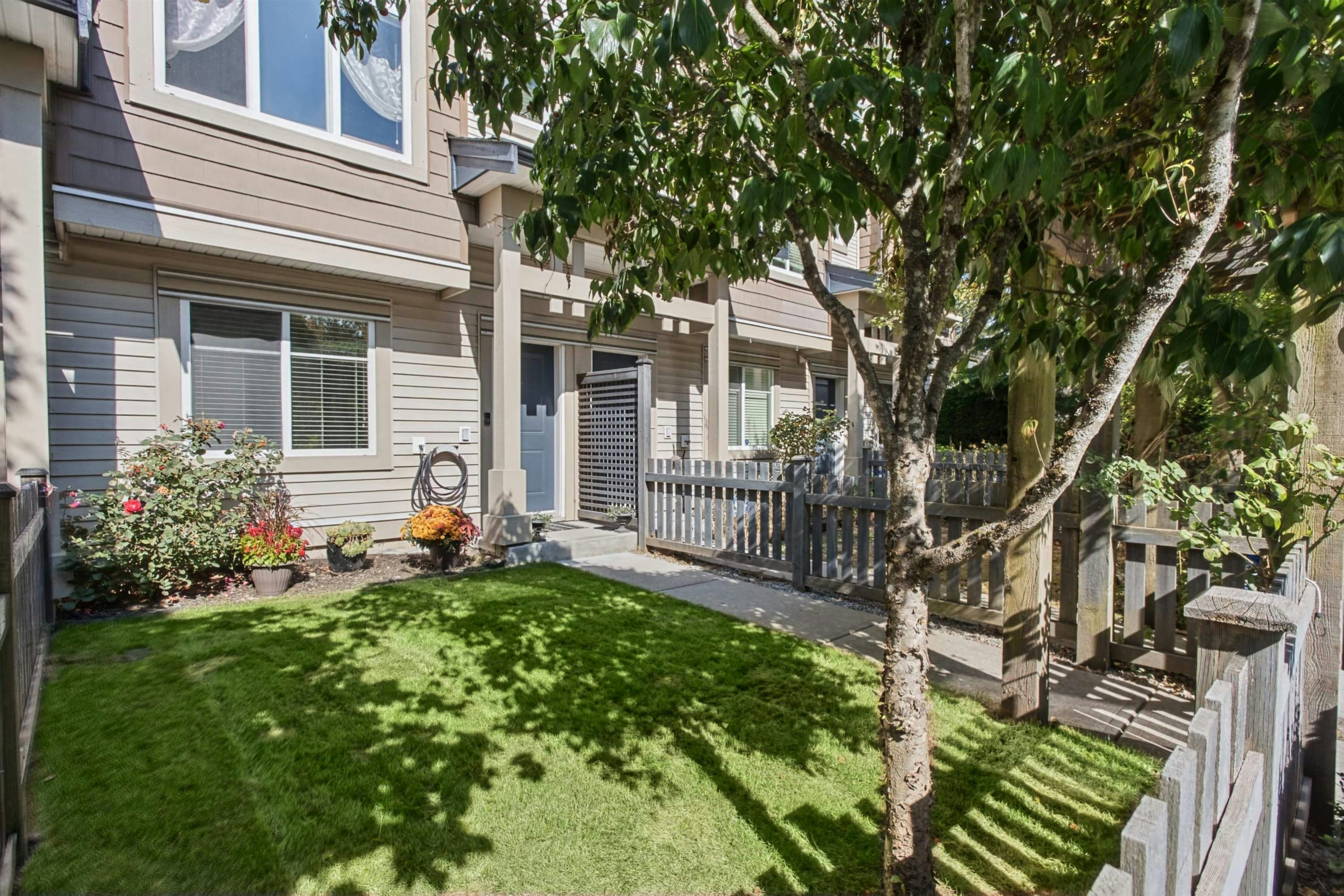 16-8418 163 Street, Surrey, BC, V4N 6K8