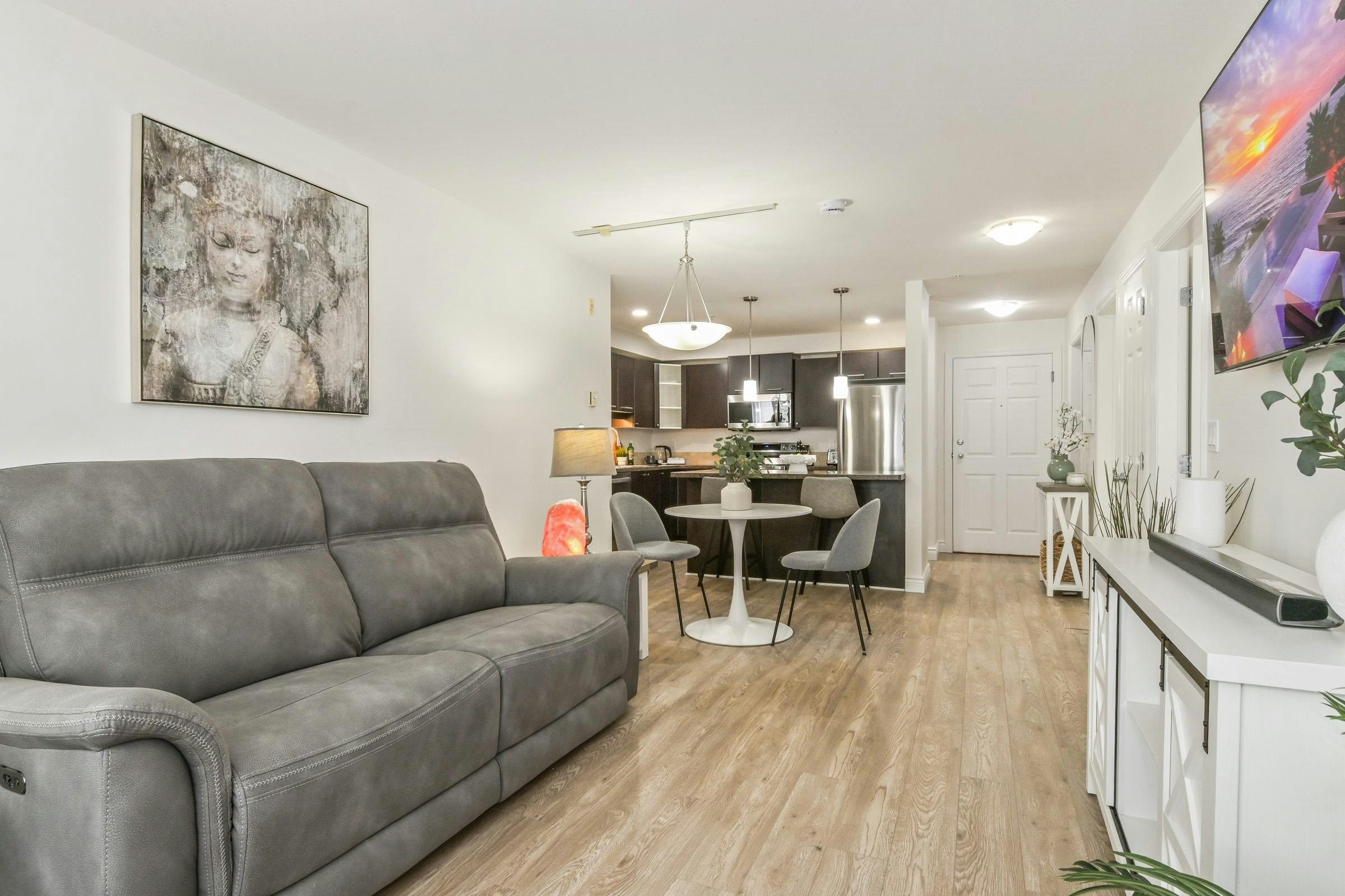 209-5454 198 Street, Langley, BC, V3A 1G2
