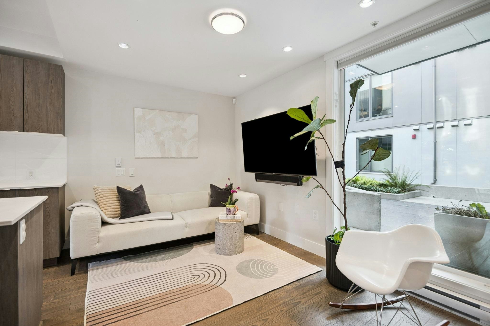 13-531 E 16th Avenue, Vancouver, BC, V5T 2V1 - 8