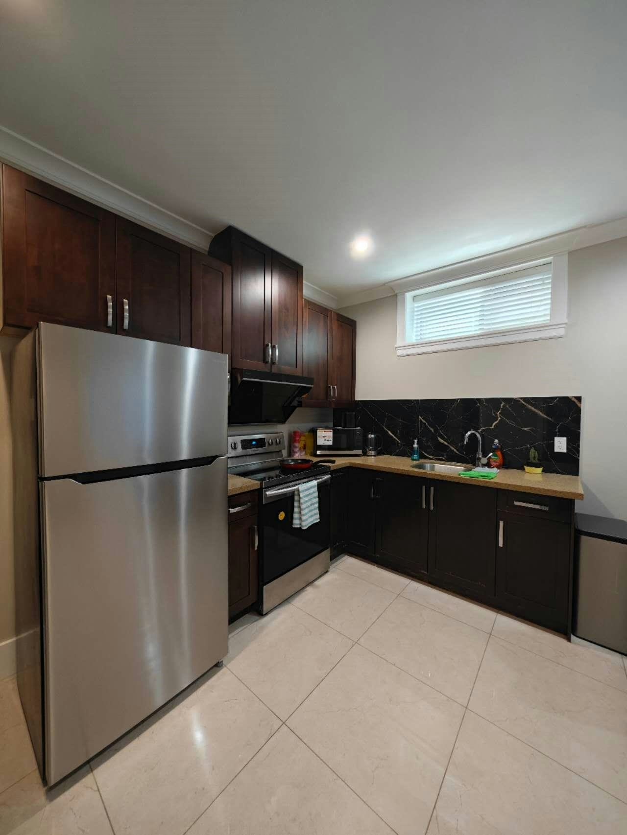 3000 West 40th Avenue, Vancouver, BC, V6N 3B3