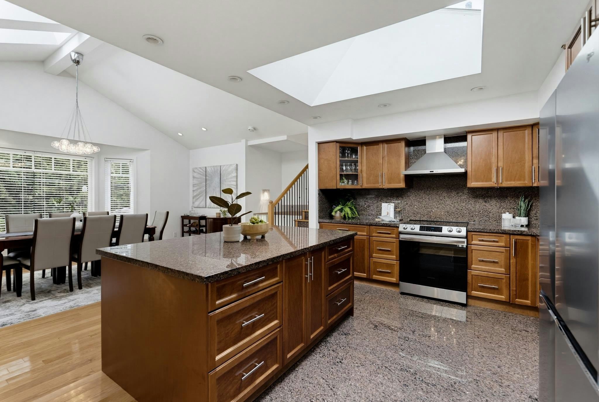 1941 Arborlynn Drive, North Vancouver, BC, V7J 2V7 - 11