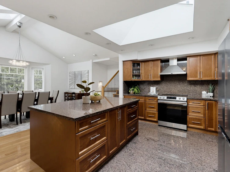 1941 Arborlynn Drive, North Vancouver, BC, V7J 2V7 - 11