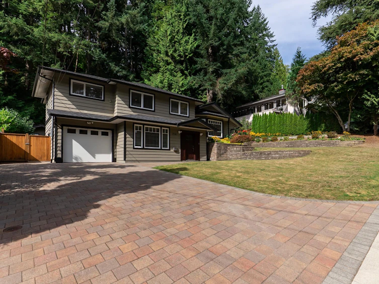 1941 Arborlynn Drive, North Vancouver, BC, V7J 2V7 - 2