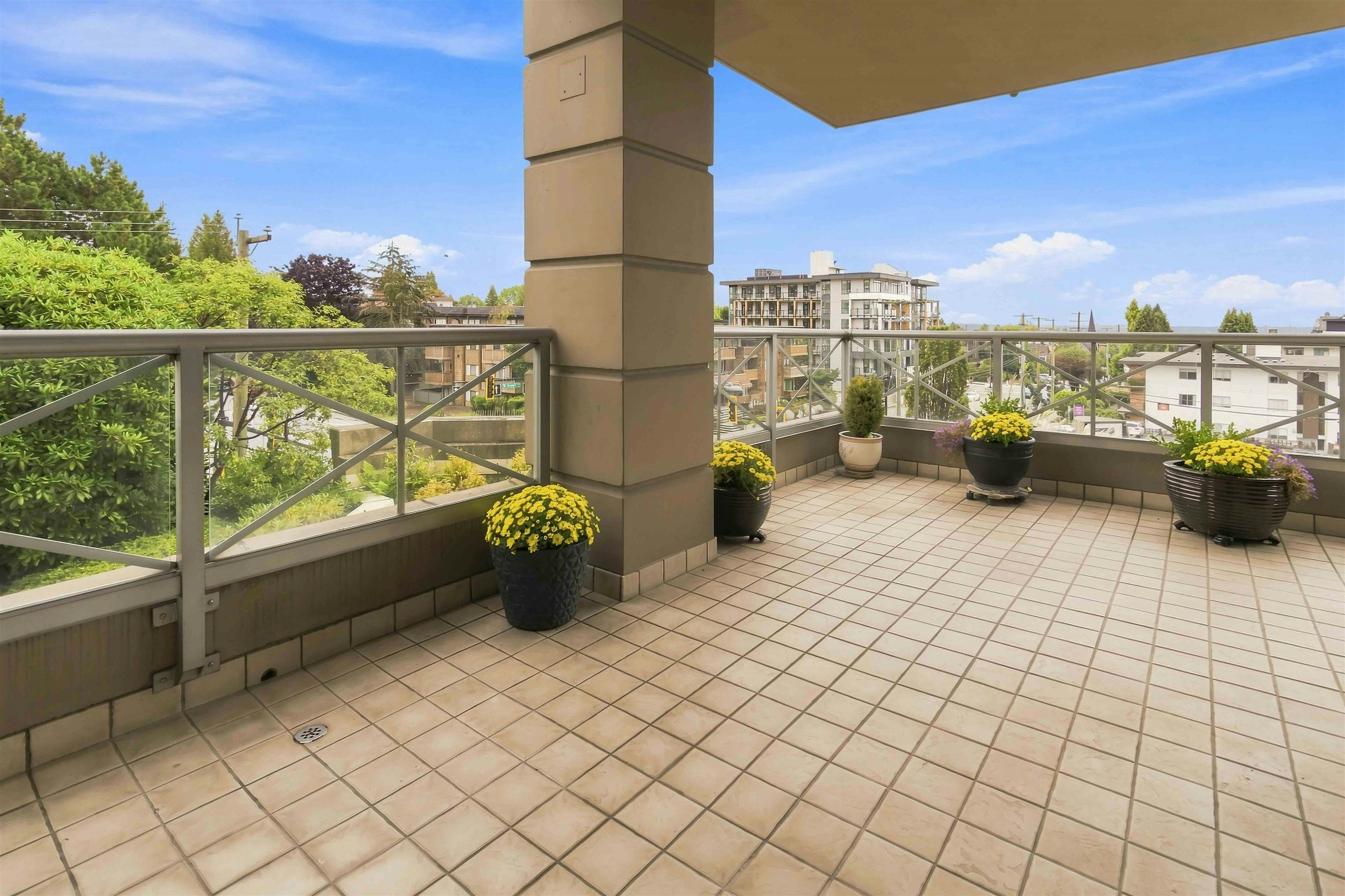 405-160 E 13th Street, North Vancouver, BC, V7L 2L5