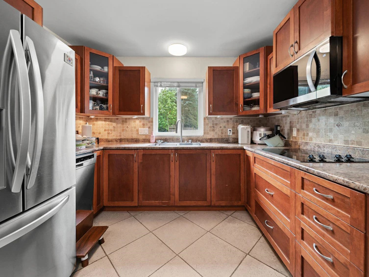 1003 Windward Drive, Coquitlam, BC, V3C 4M5 - 3