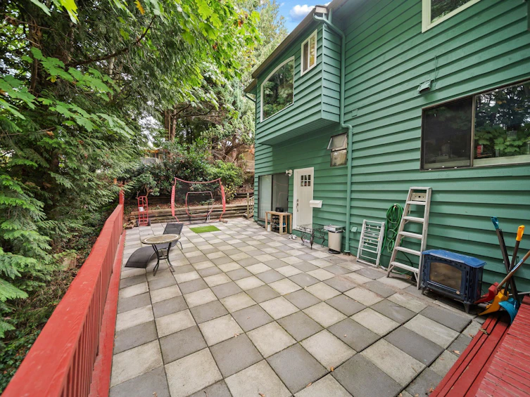 1003 Windward Drive, Coquitlam, BC, V3C 4M5 - 32