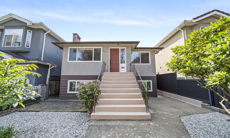 2634 Parker Street