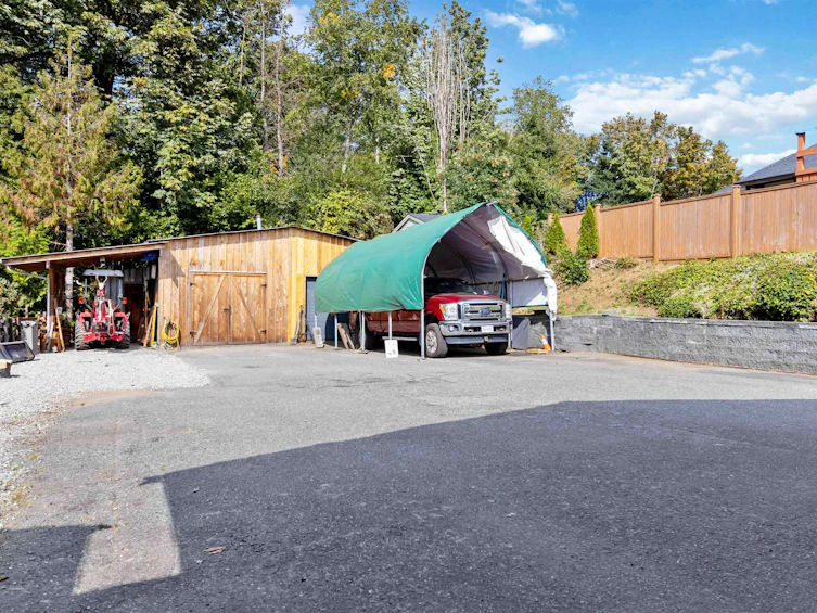 33017 14th Avenue, Mission, BC, V2V 2P3 - 32