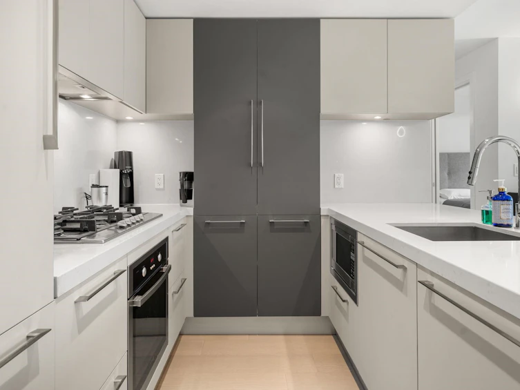2501-1351 Continental Street, Vancouver, BC, V6Z 0C6 - 5