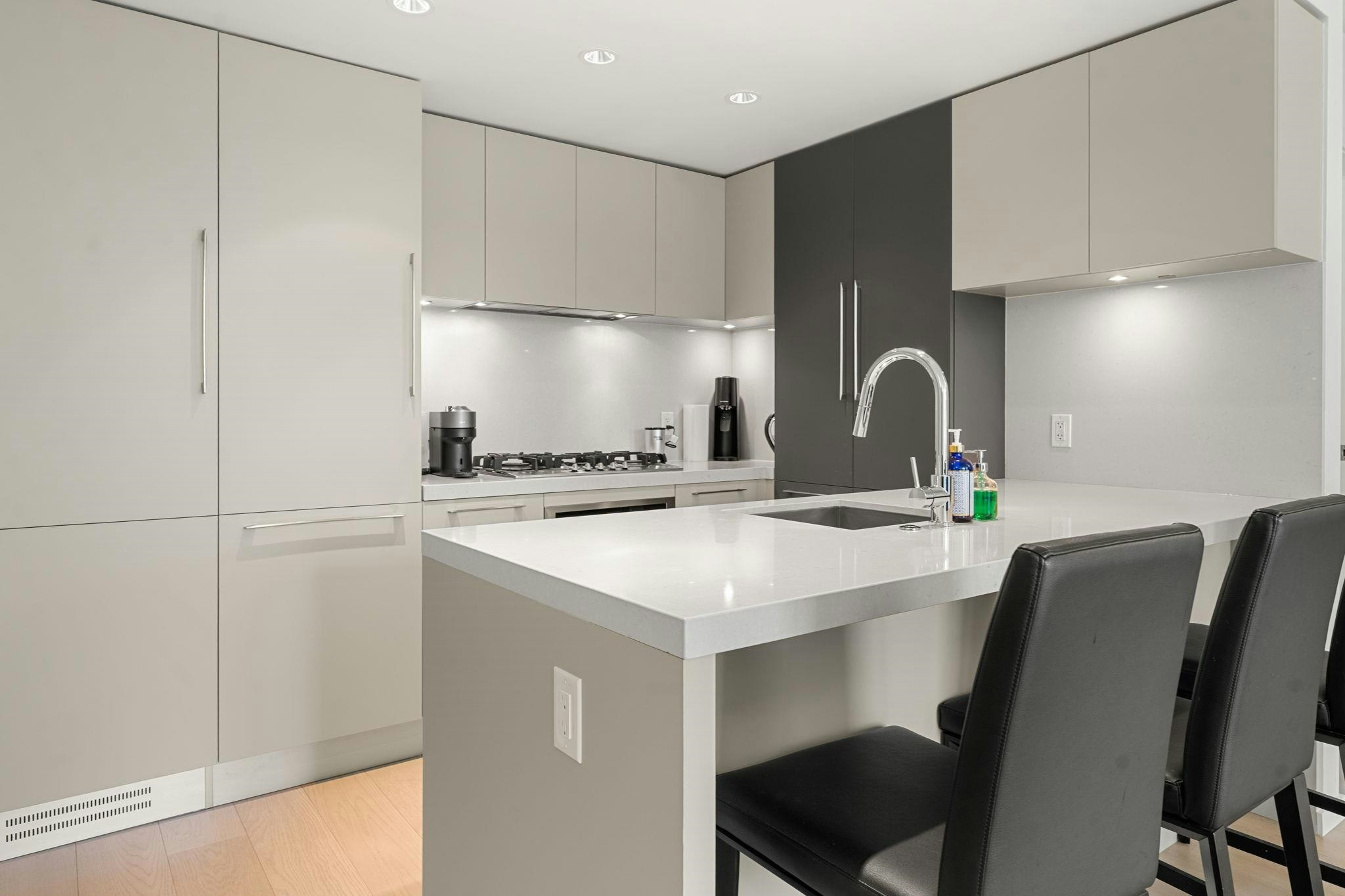 2501-1351 Continental Street, Vancouver, BC, V6Z 0C6 - 8