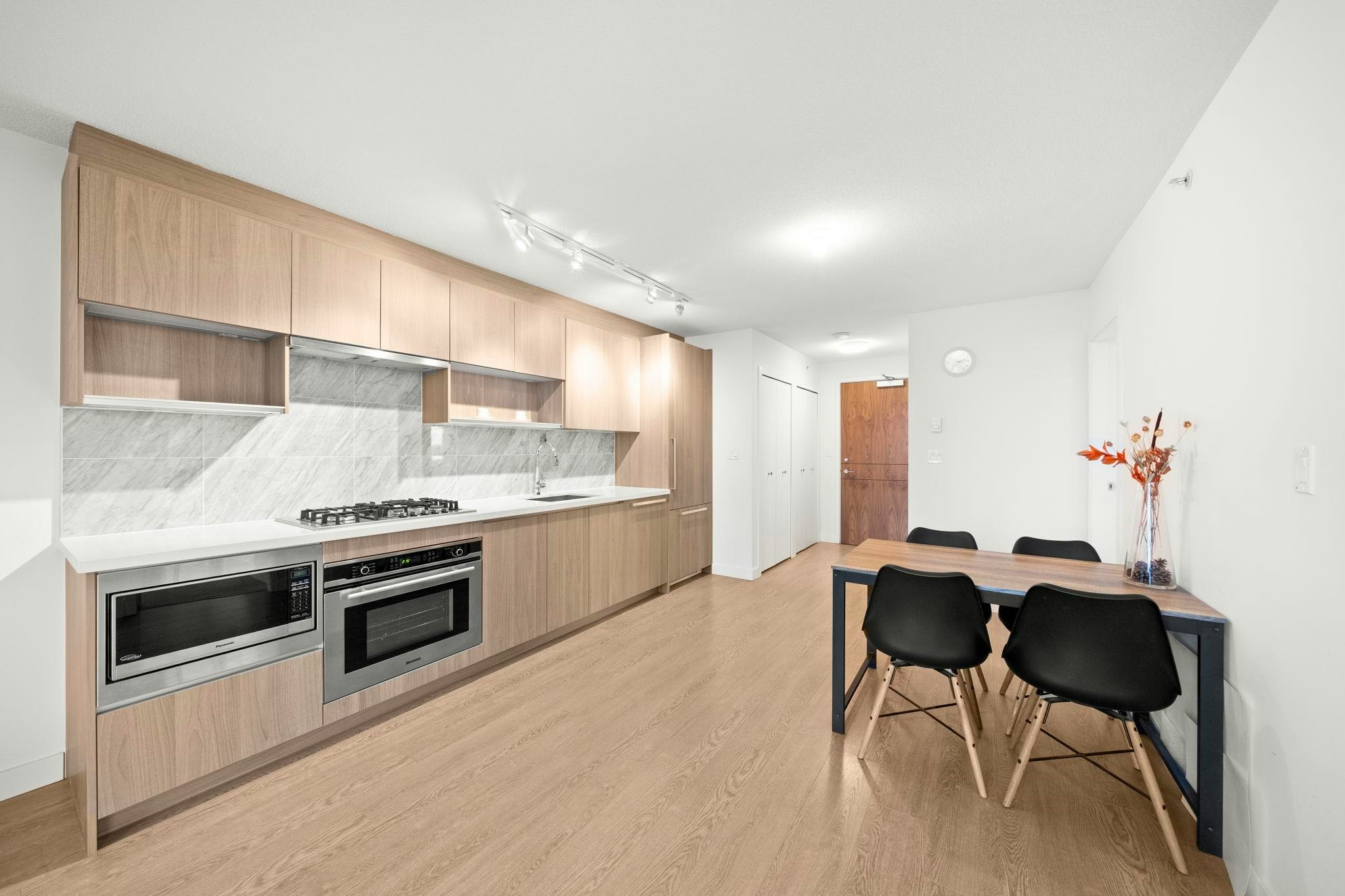 3209-13696 100 Avenue - 2
