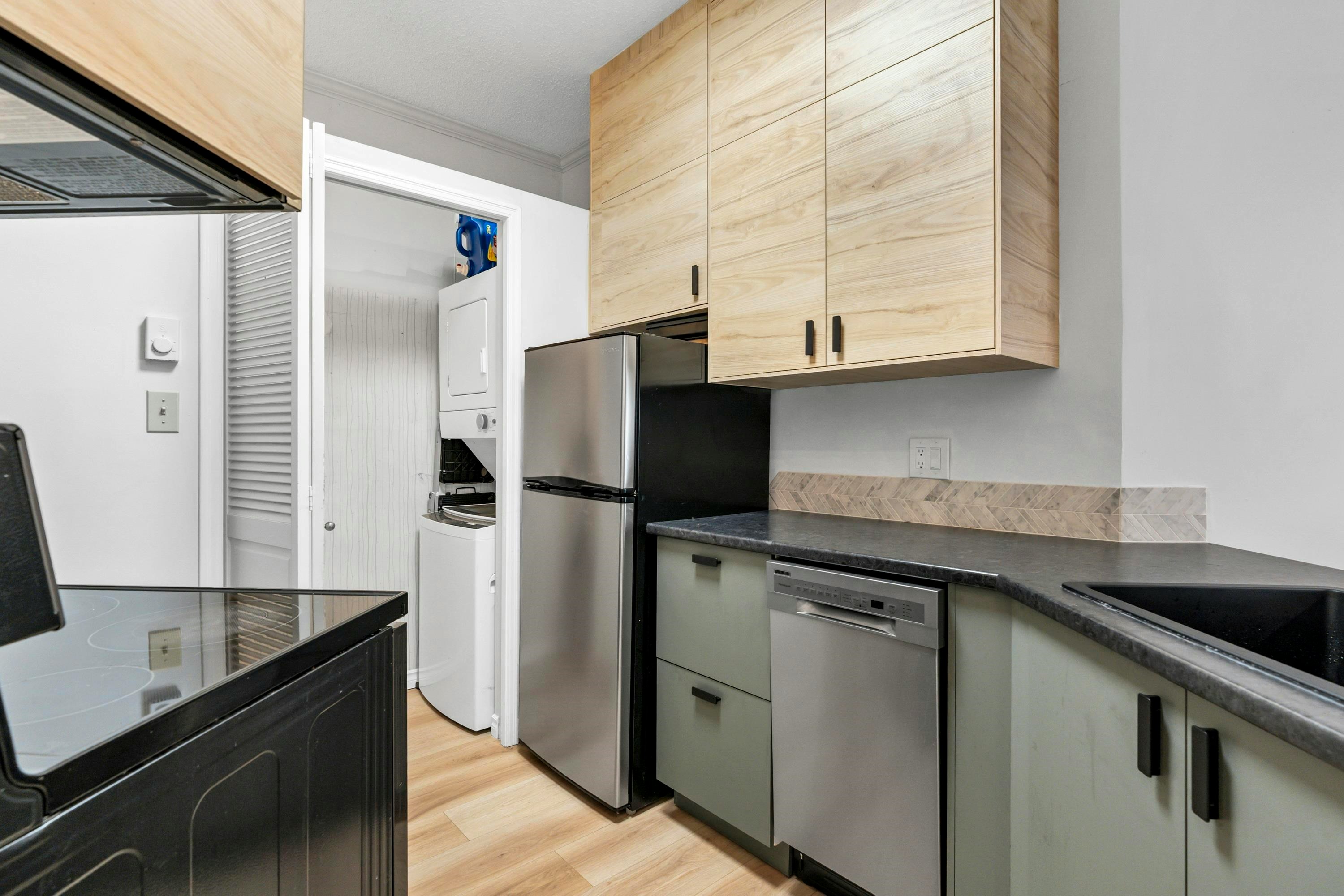 107-1100 W 7th Avenue, Vancouver, BC, V6H 1B4 - 14