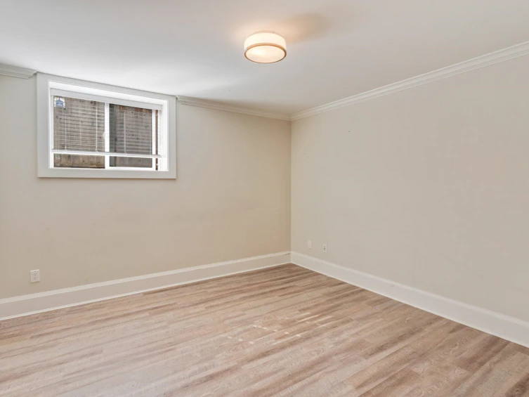 2228 Mahon Avenue, North Vancouver, BC, V7M 2T9 - 32