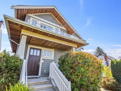 2228 Mahon Avenue - 2