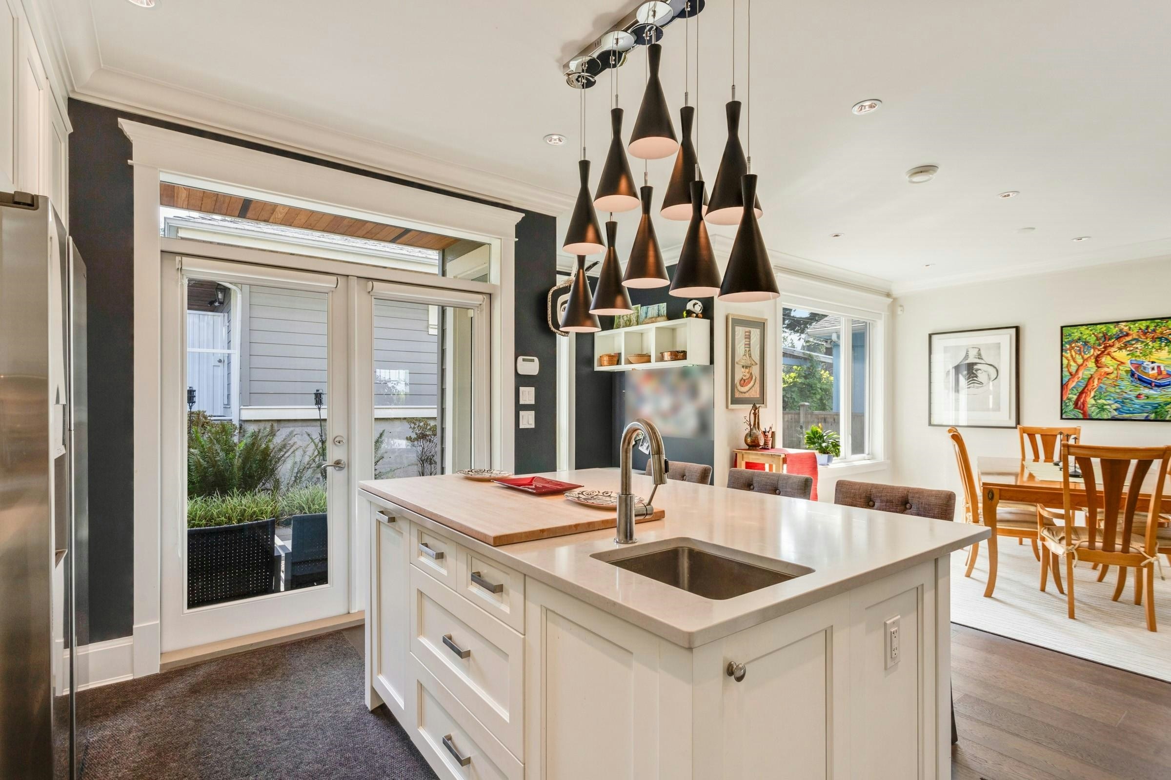 2228 Mahon Avenue, North Vancouver, BC, V7M 2T9 - 11