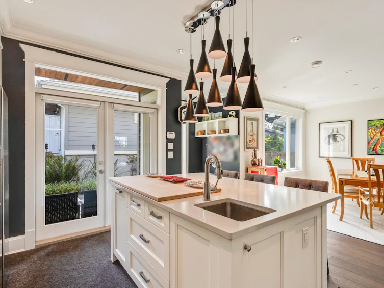 2228 Mahon Avenue, North Vancouver, BC, V7M 2T9 - 11