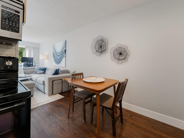303-2450 Cornwall Avenue, Vancouver, BC, V6K 1B8 - 14