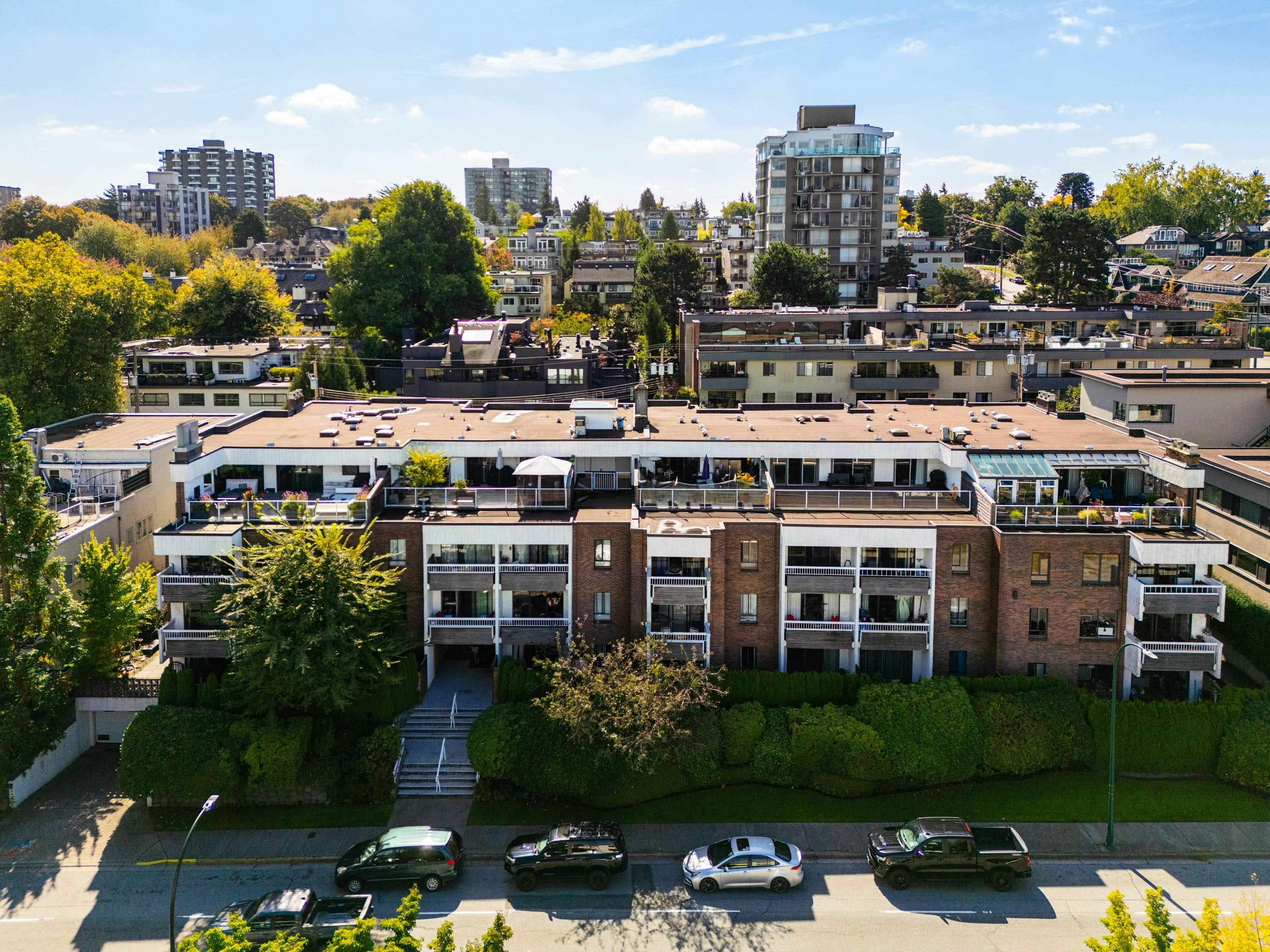 303-2450 Cornwall Avenue, Vancouver, BC, V6K 1B8 - 27