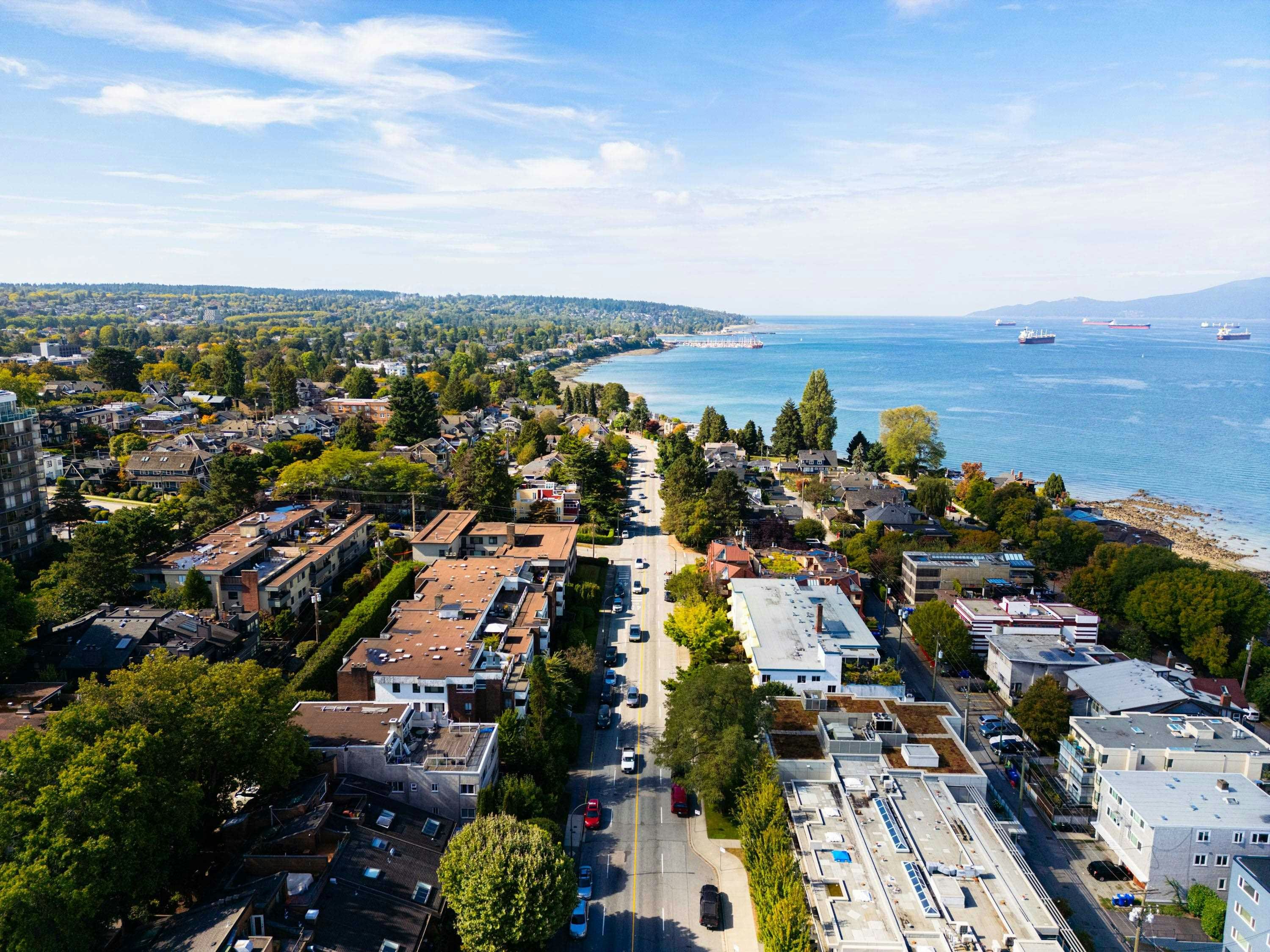 303-2450 Cornwall Avenue, Vancouver, BC, V6K 1B8 - 32