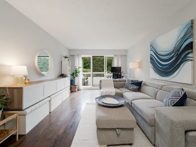 303-2450 Cornwall Avenue - 2