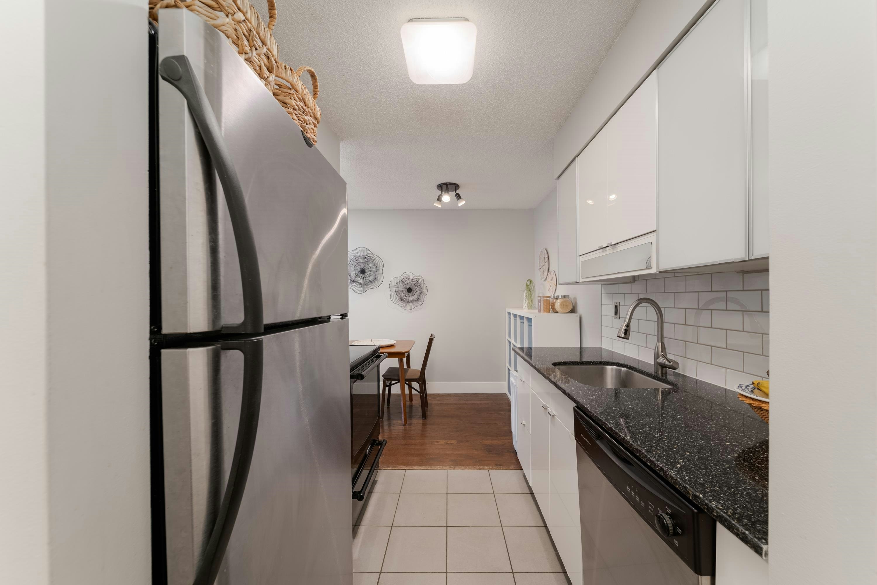 303-2450 Cornwall Avenue, Vancouver, BC, V6K 1B8 - 16