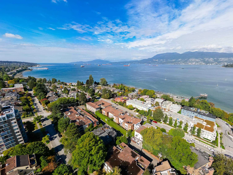 303-2450 Cornwall Avenue, Vancouver, BC, V6K 1B8 - 5