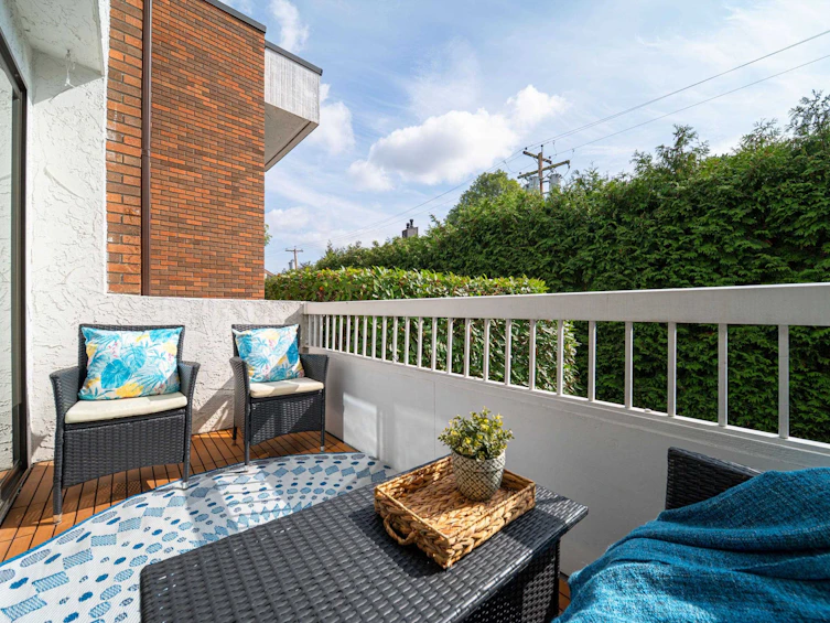 303-2450 Cornwall Avenue, Vancouver, BC, V6K 1B8 - 26