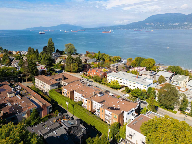 303-2450 Cornwall Avenue, Vancouver, BC, V6K 1B8 - 30