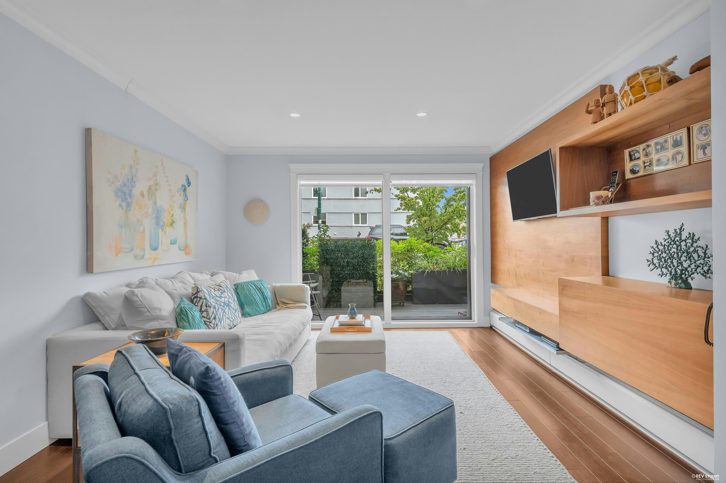 111-2040 Cornwall Avenue - 2