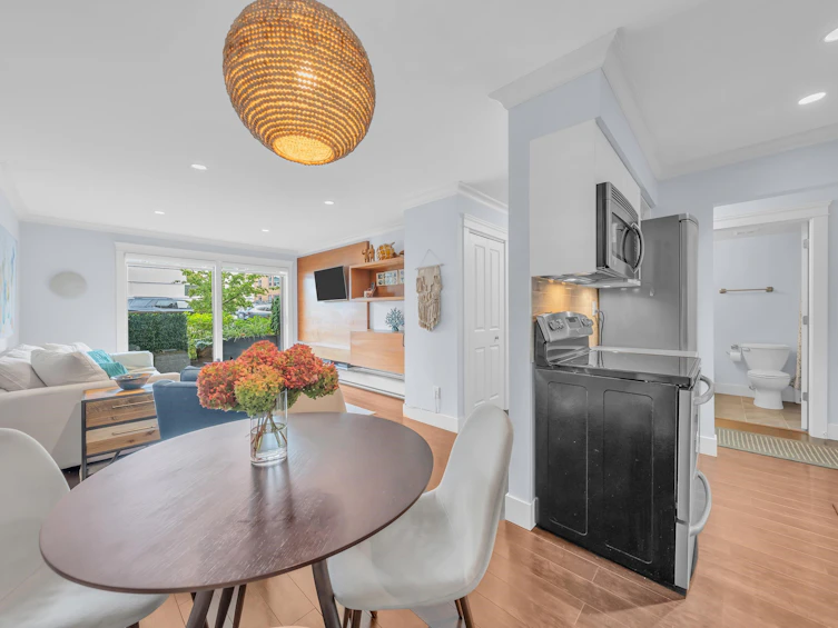111-2040 Cornwall Avenue, Vancouver, BC, V6J 1E1 - 5