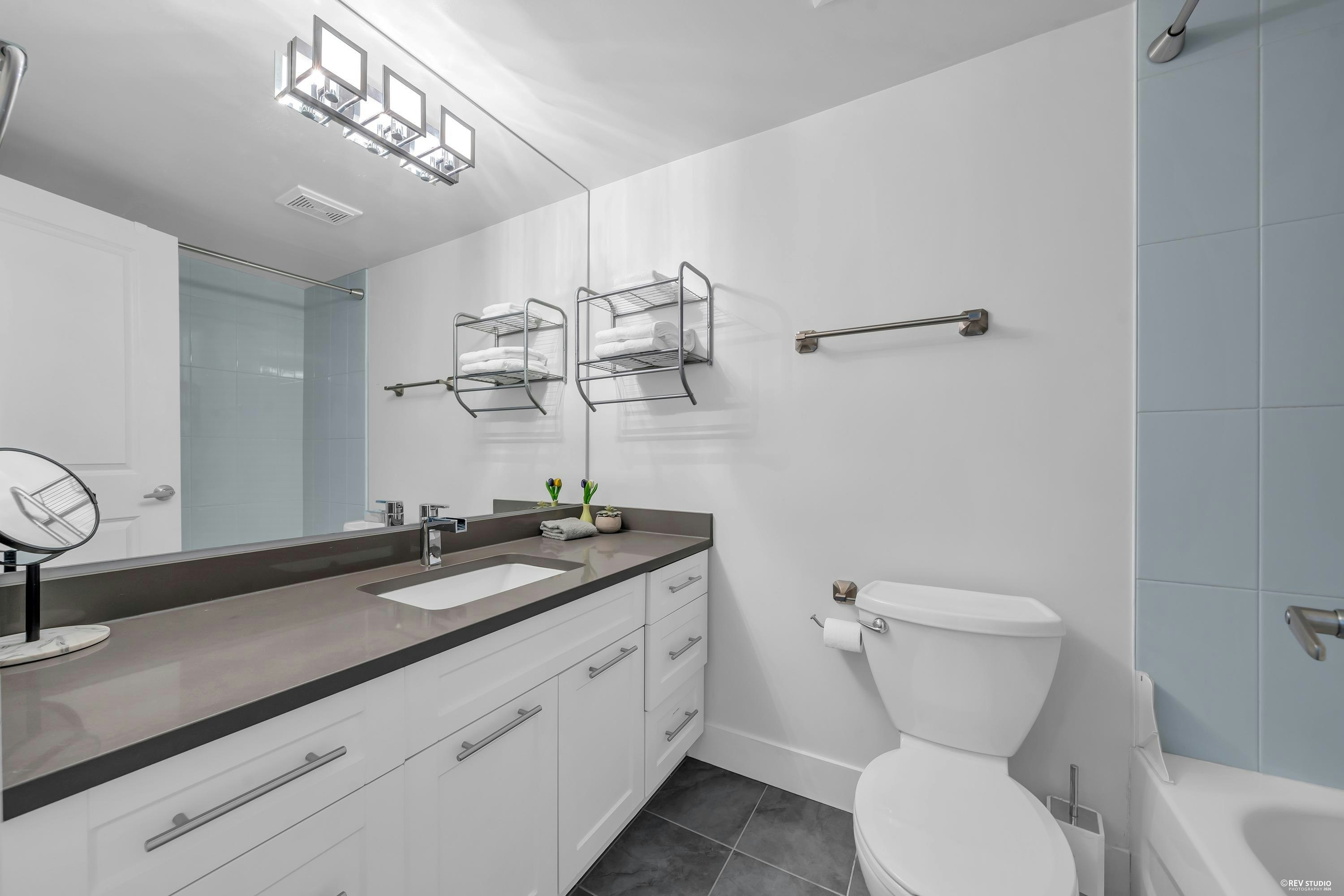 111-2040 Cornwall Avenue, Vancouver, BC, V6J 1E1 - 14