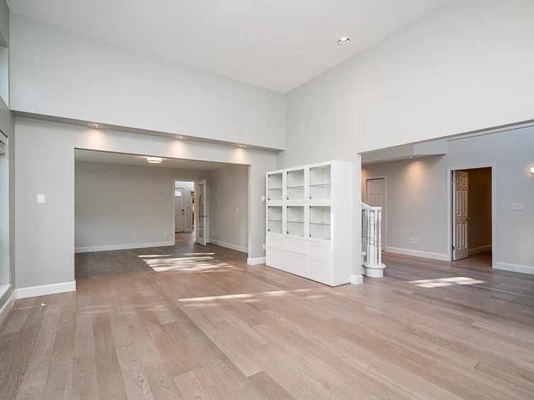 2308 W 14th Avenue, Vancouver, BC, V6K 2W3 - 6