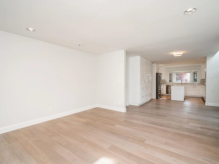 2308 W 14th Avenue, Vancouver, BC, V6K 2W3 - 17