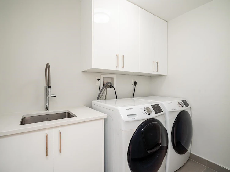 2308 W 14th Avenue, Vancouver, BC, V6K 2W3 - 35