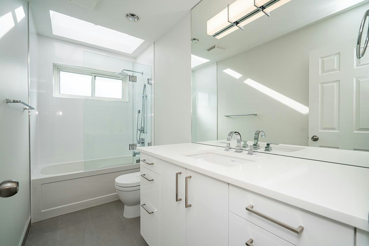 2308 W 14th Avenue, Vancouver, BC, V6K 2W3 - 30