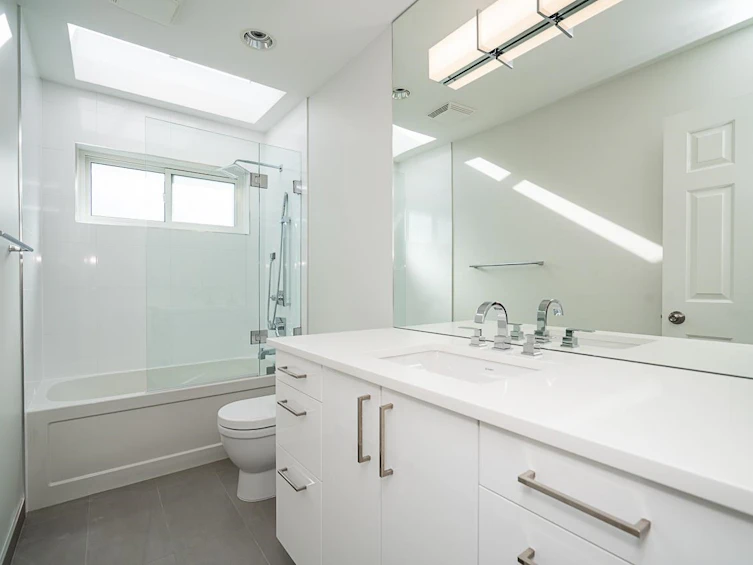 2308 W 14th Avenue, Vancouver, BC, V6K 2W3 - 30