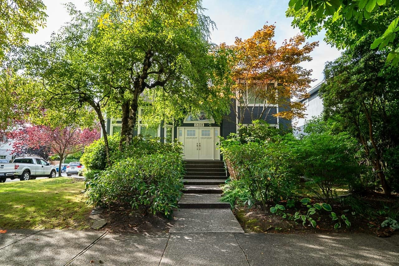 2308 W 14th Avenue, Vancouver, BC, V6K 2W3