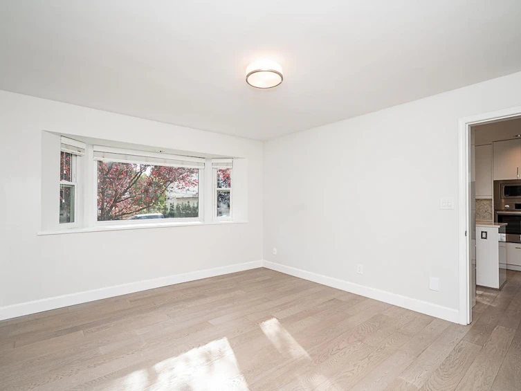 2308 W 14th Avenue, Vancouver, BC, V6K 2W3 - 10